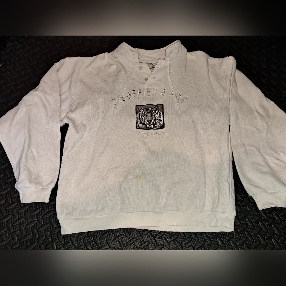 Vintage Siegfried and Roy at the Mirage sweater